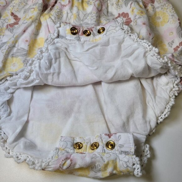 Dylan & Abby Baby One Piece Summer Wrap Straps Buttons Snaps Overalls 6-9 Months - Picture 7 of 8